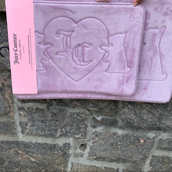 Juicy Couture Other - Juicy Couture  memory foam bath rug set